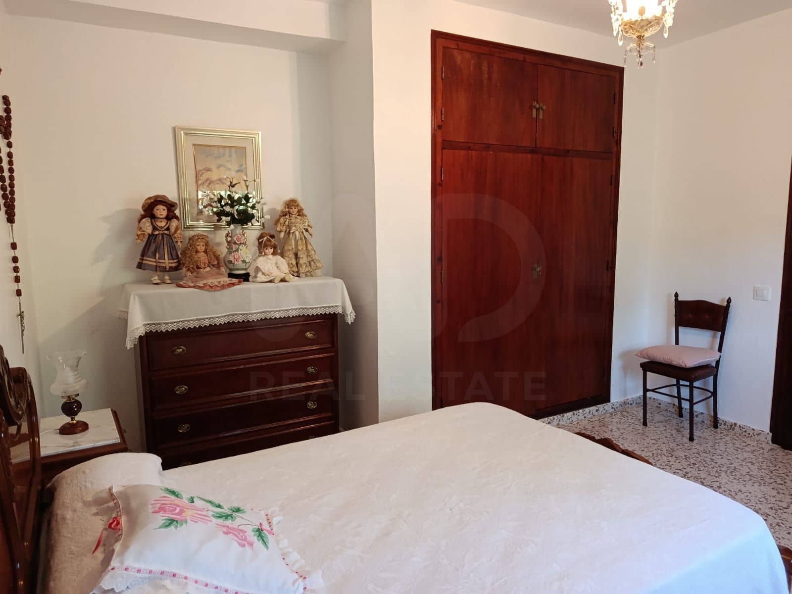 4 bedroom Townhouse for sale in Arcos de la Frontera with garage - € 465,000 (Ref: 10165990)