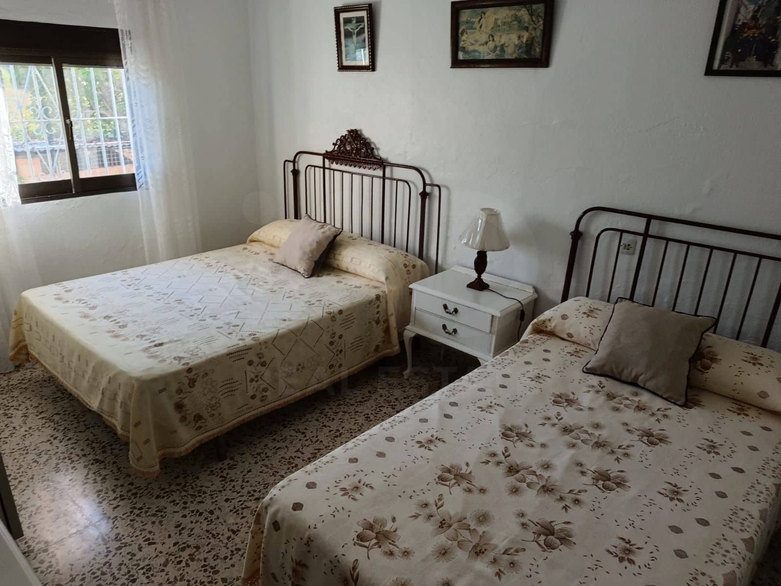 4 bedroom Townhouse for sale in Arcos de la Frontera with garage - € 465,000 (Ref: 10165990)