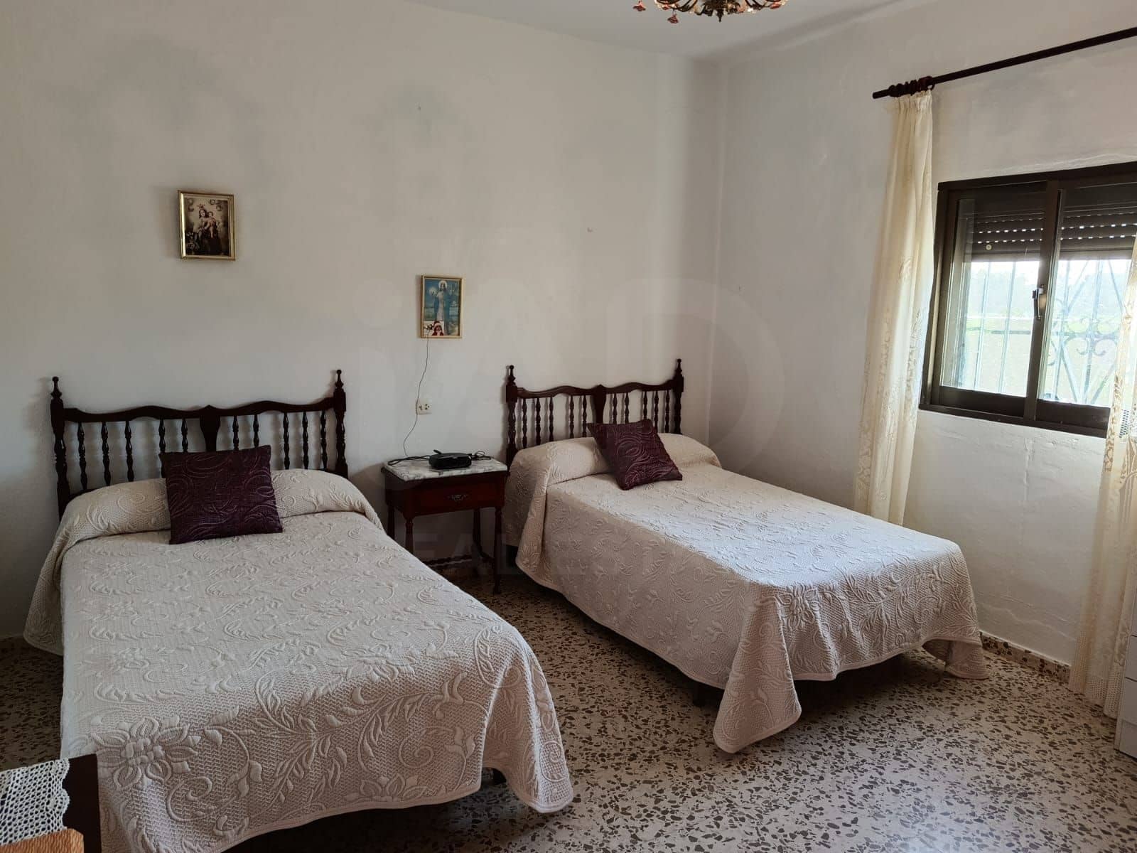 4 bedroom Townhouse for sale in Arcos de la Frontera with garage - € 465,000 (Ref: 10165990)