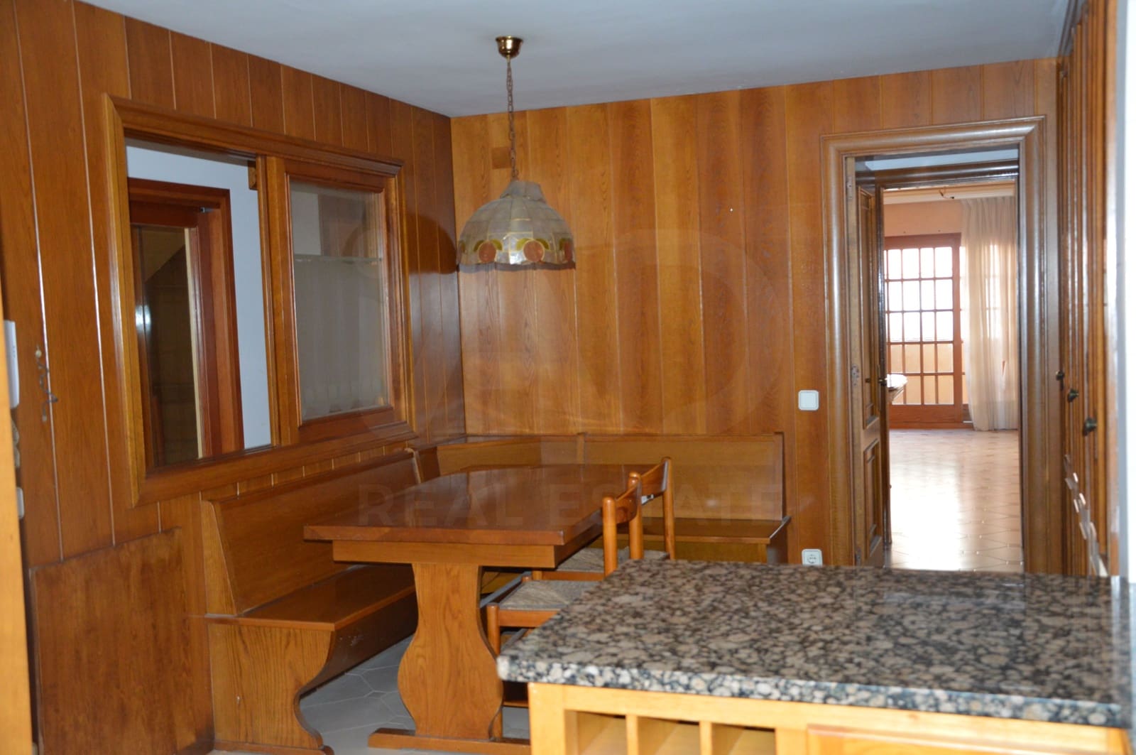 6 bedroom Apartment for rent in Tarragona city with garage - € 1,000 (Ref: 10165994)