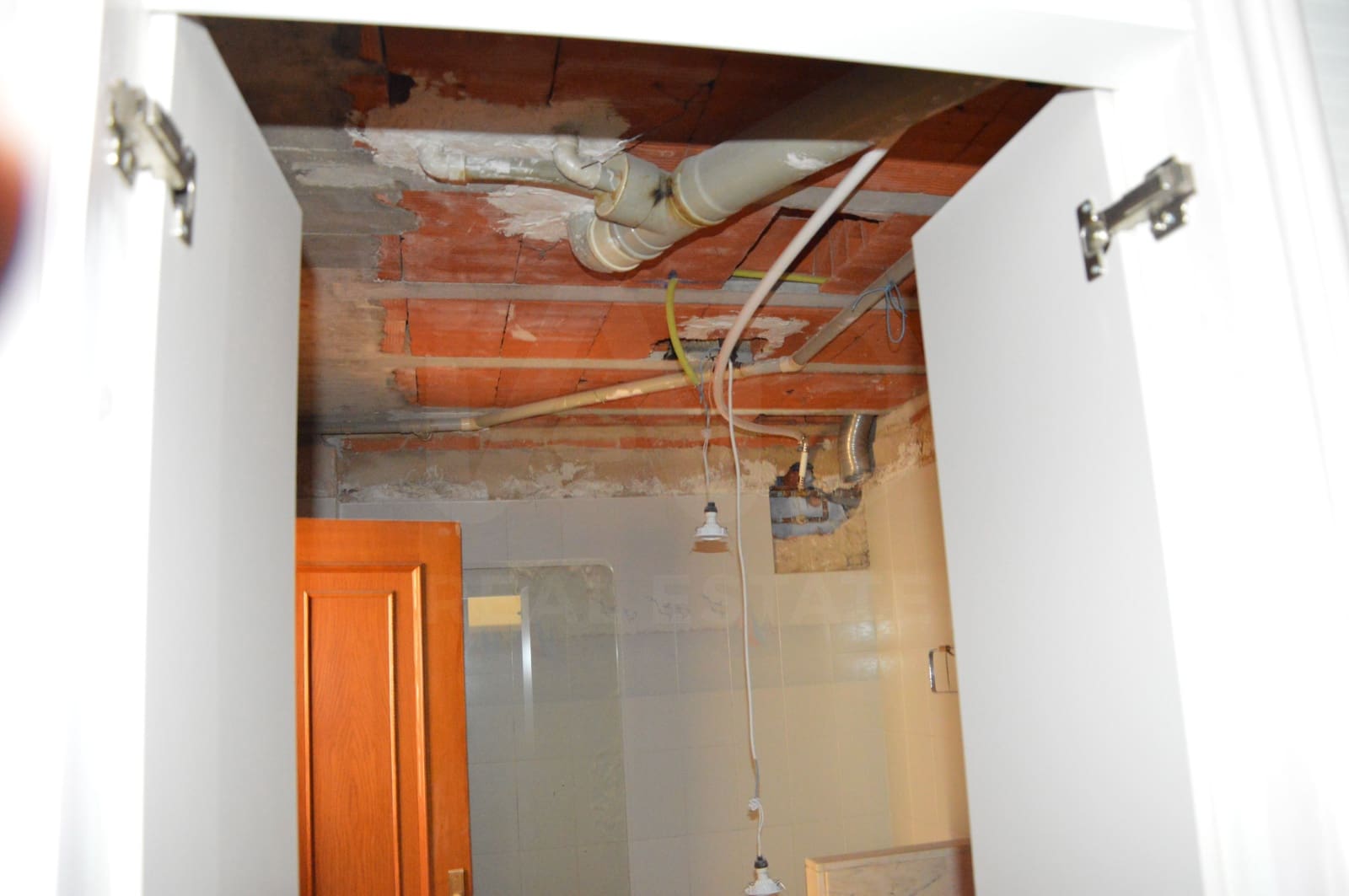 6 bedroom Apartment for rent in Tarragona city with garage - € 1,000 (Ref: 10165994)