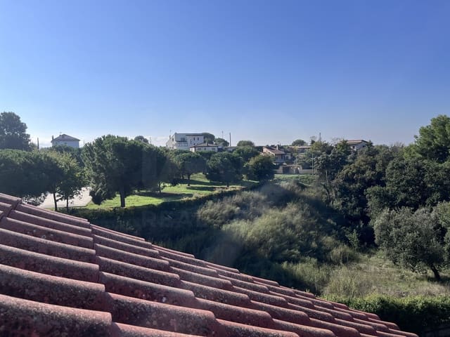 3 slaapkamer Villa te koop in Lliçà de Vall met garage - € 425.000 (Ref: 10167552)
