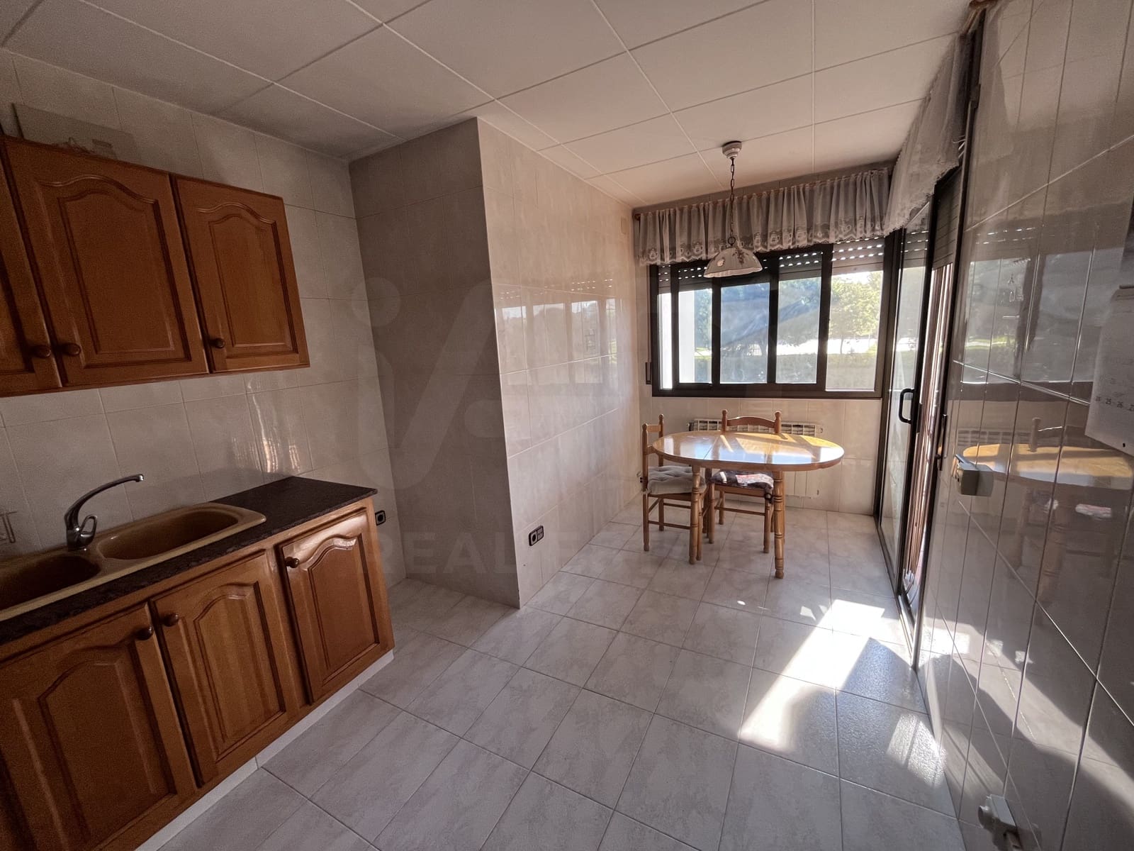 3 bedroom Villa for sale in Llica de Vall with garage - € 425,000 (Ref: 10167552)