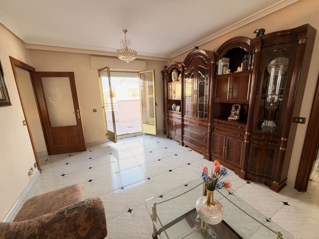 Ático de 3 habitaciones en Salamanca ciudad en venta - 140.000 € (Ref: 10167563)