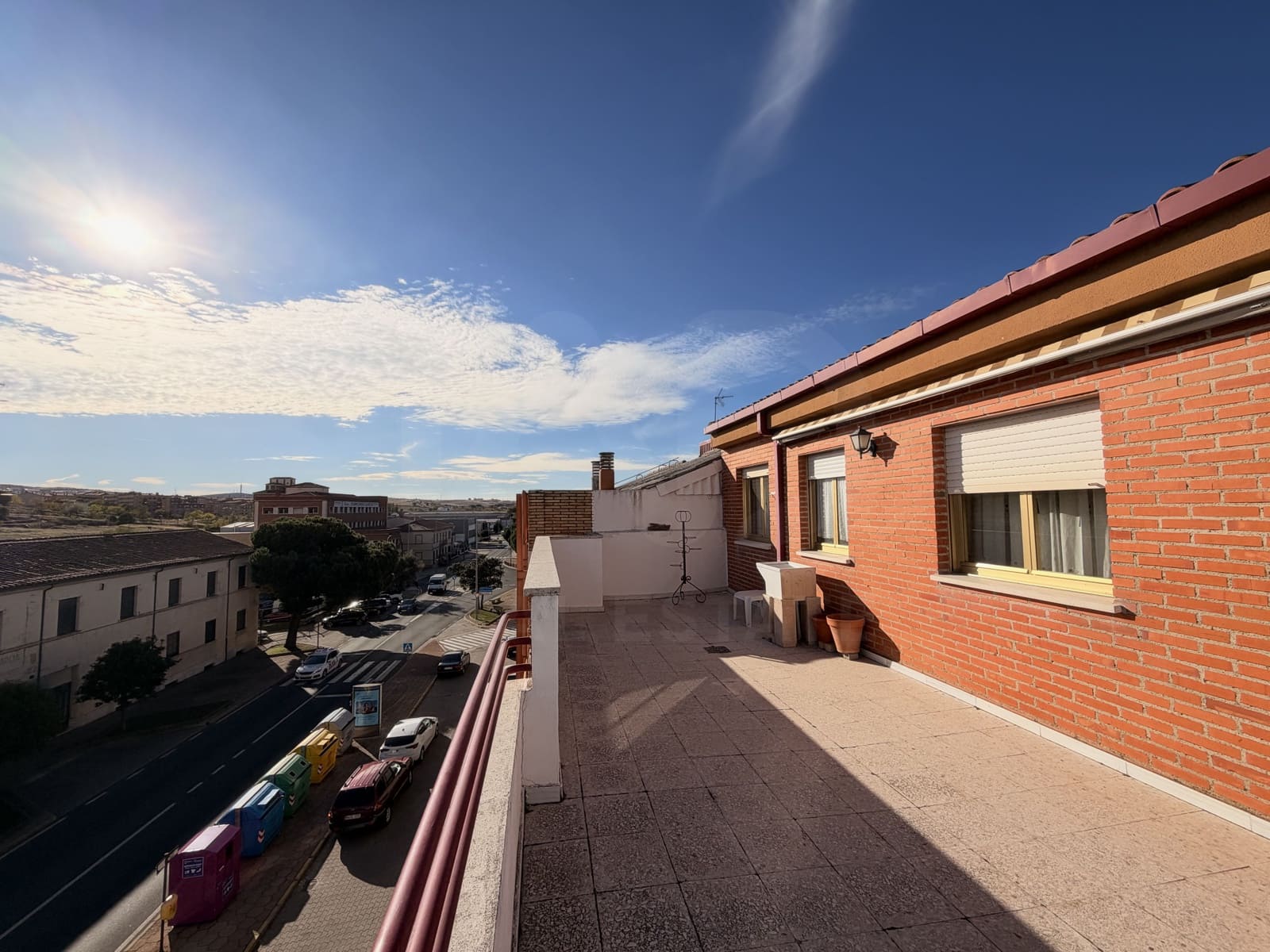 3 bedroom Penthouse for sale in Salamanca city with garage - € 140,000 (Ref: 10167563)