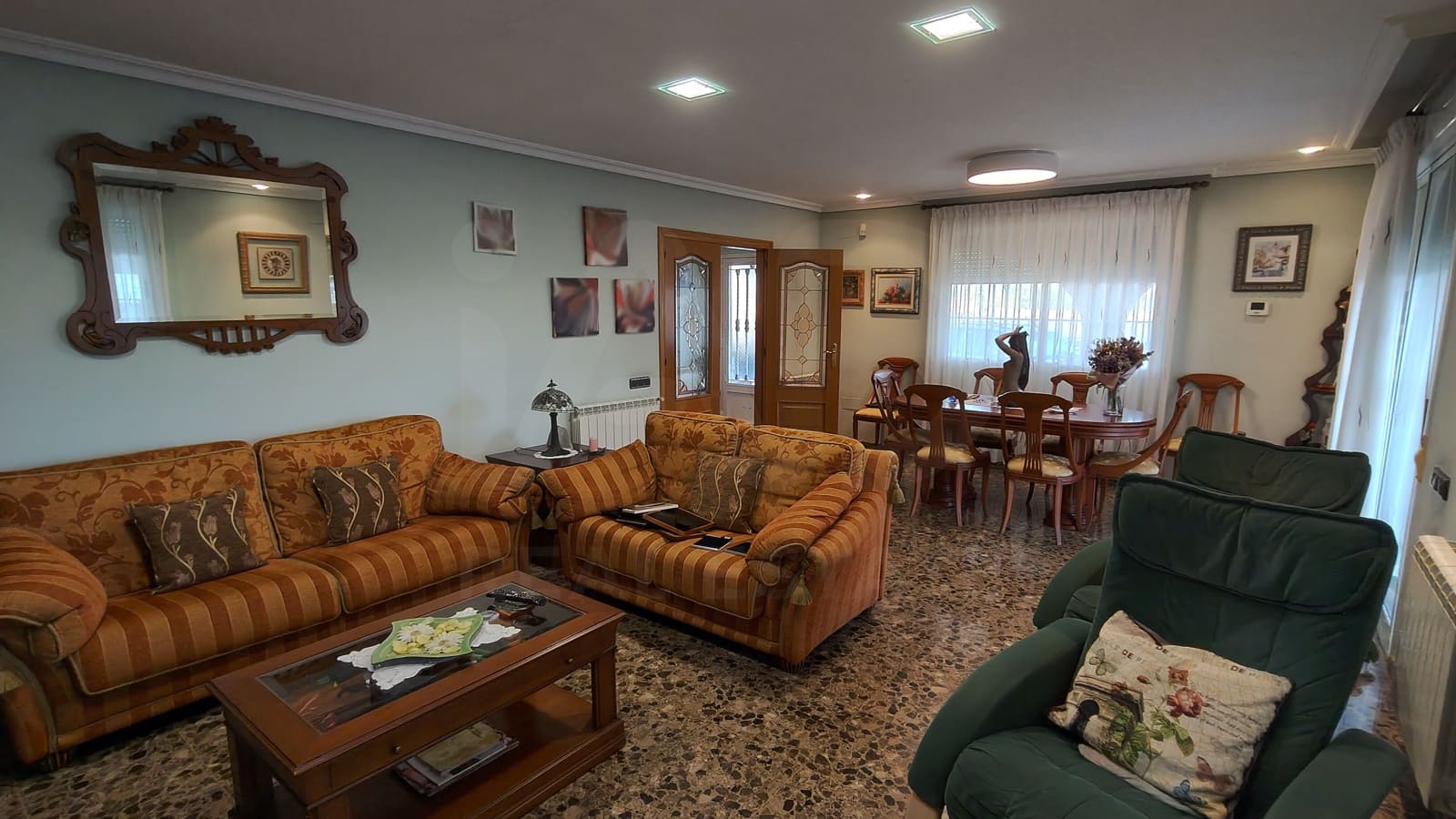 5 bedroom Villa for sale in El Grau de Castello with pool garage - € 405,000 (Ref: 10167565)