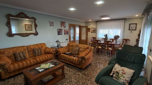 5 soverom Villa til salgs i El Grau de Castelló, Castelló de la Plana med svømmebasseng garasje - € 405 000 (Ref: 10167565)
