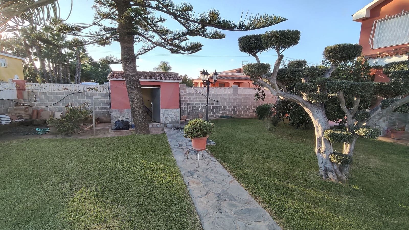 5 bedroom Villa for sale in El Grau de Castello with pool garage - € 405,000 (Ref: 10167565)