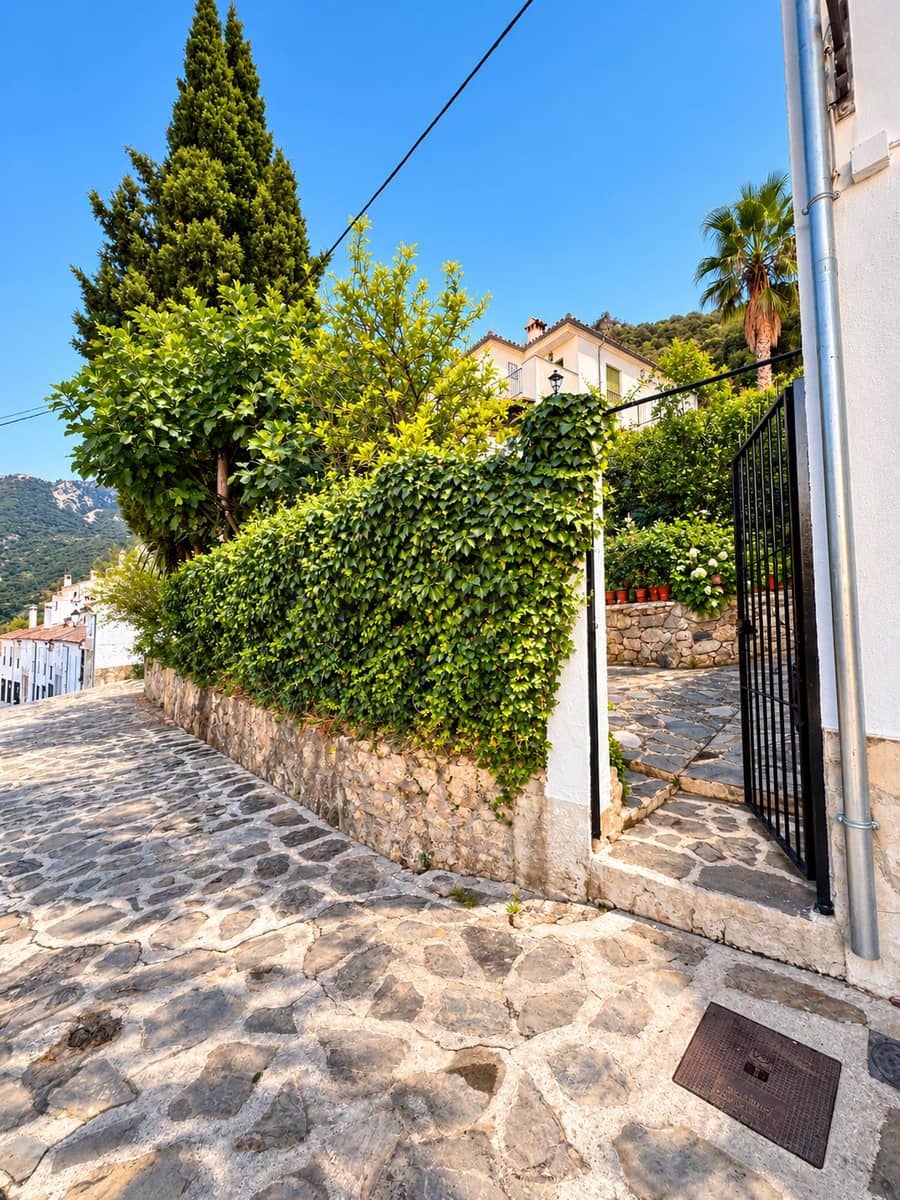 5 soverom Kjedet enebolig til salgs i Grazalema - € 350 000 (Ref: 10167566)