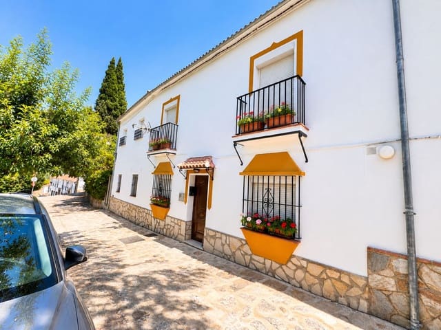 5 soverom Kjedet enebolig til salgs i Benamahoma, Grazalema - € 350 000 (Ref: 10167566)