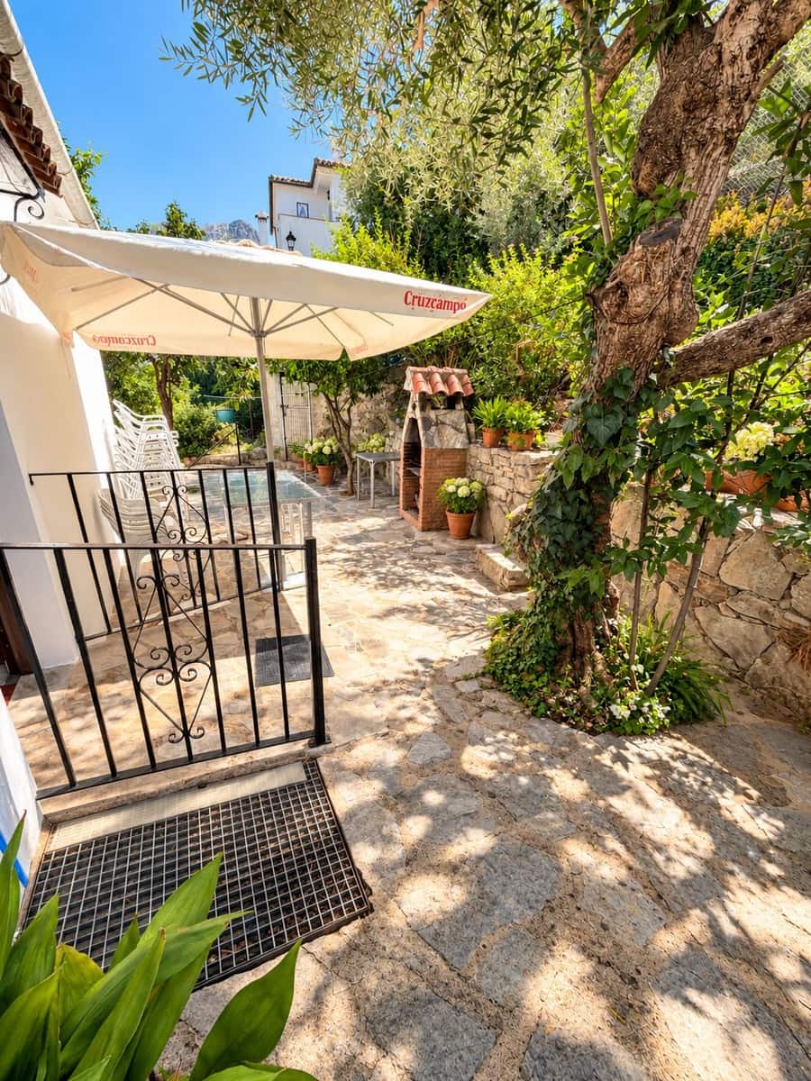 5 soverom Kjedet enebolig til salgs i Grazalema - € 350 000 (Ref: 10167566)