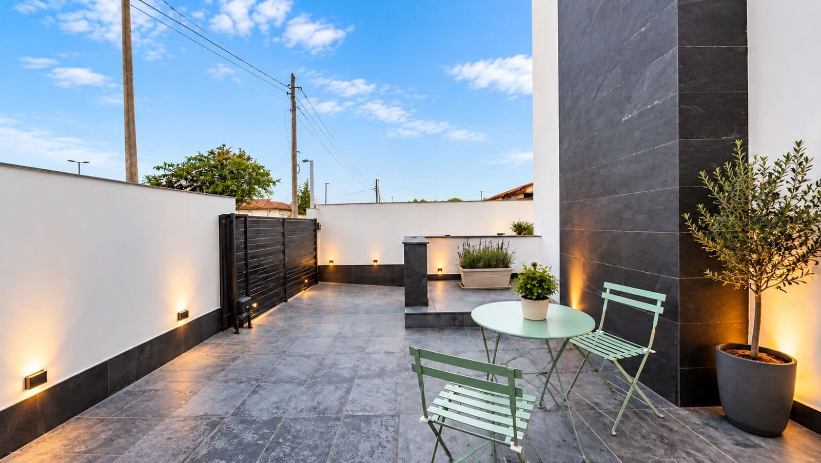 5 bedroom Townhouse for sale in Chiclana de la Frontera with pool garage - € 890,000 (Ref: 10167568)