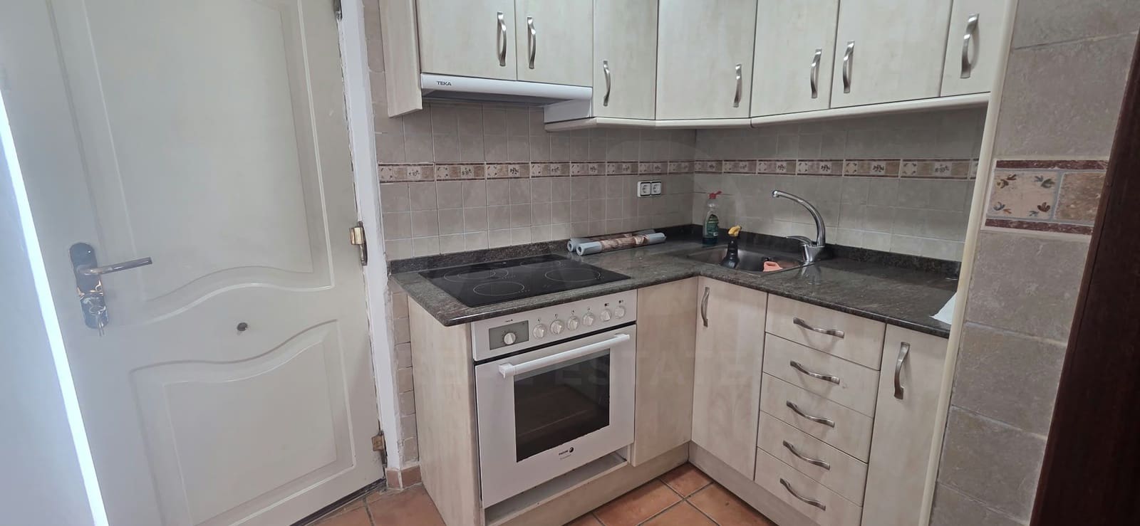 3 bedroom Villa for rent in Vilanova i la Geltru - € 900 (Ref: 10167574)