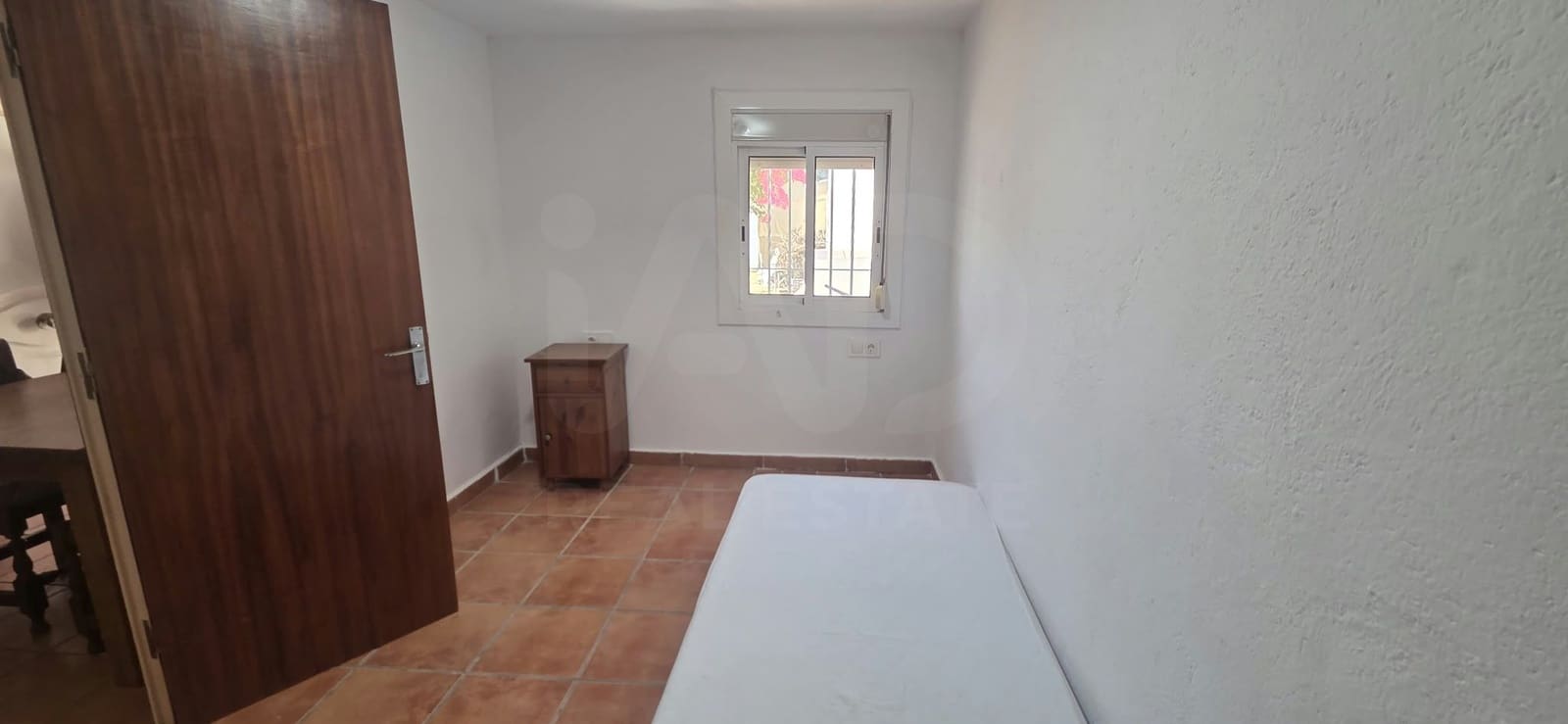 3 bedroom Villa for rent in Vilanova i la Geltru - € 900 (Ref: 10167574)