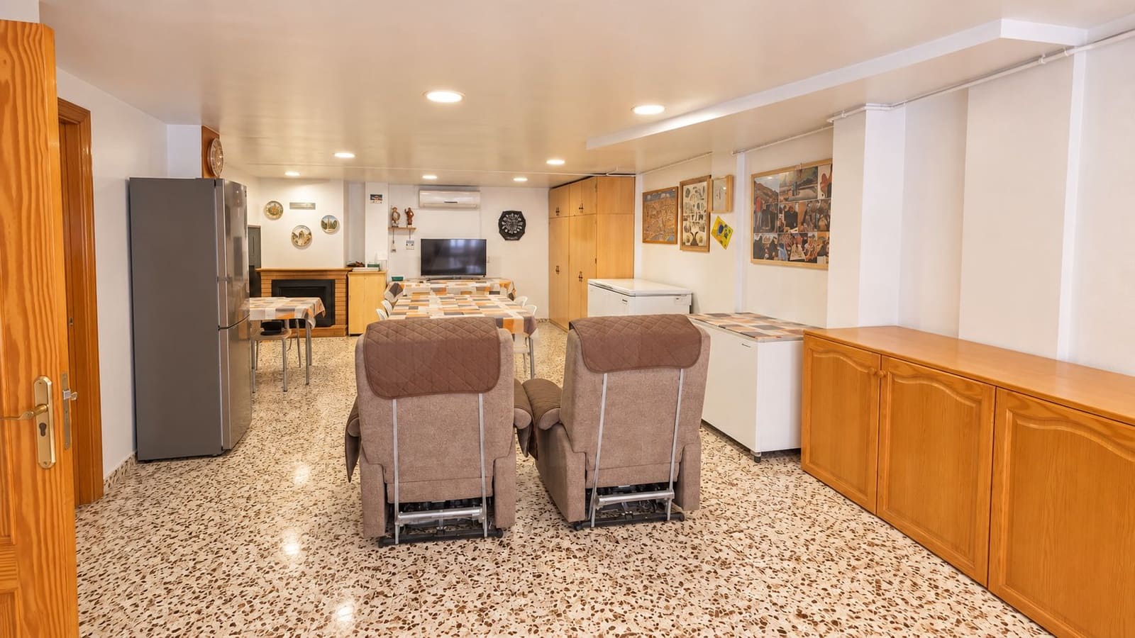 4 quarto Moradia em Banda para venda em Sax com garagem - 199 995 € (Ref: 10168052)