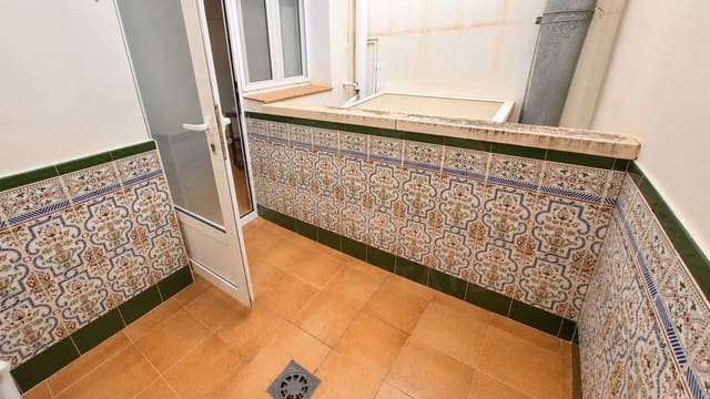 4 chambre Villa/Maison Mitoyenne à vendre à Sax avec garage - 199 995 € (Ref: 10168052)