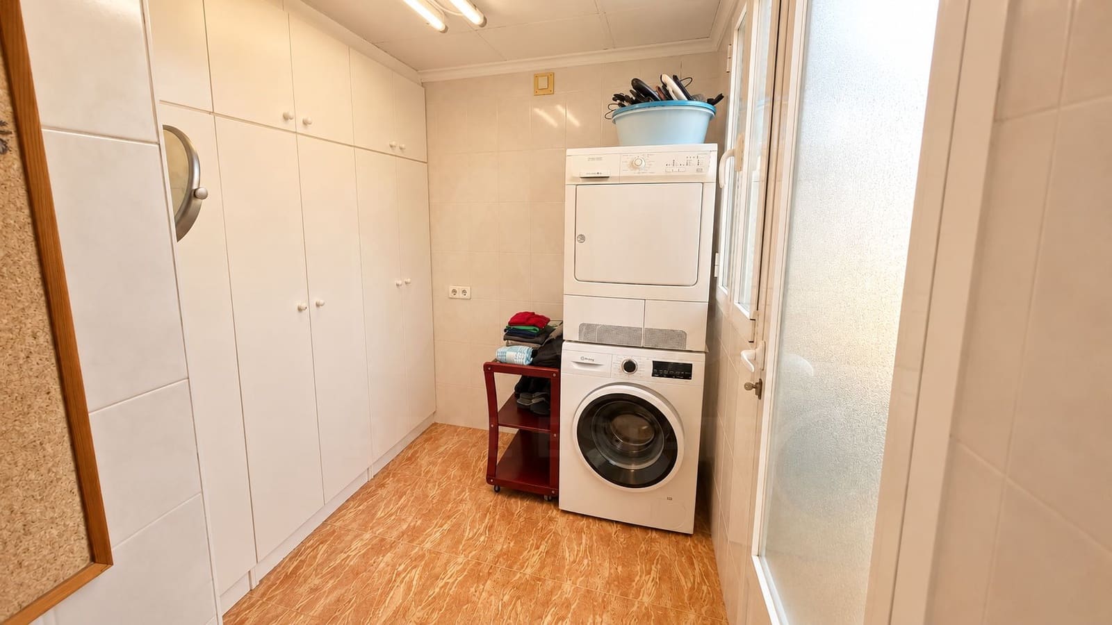 4 quarto Moradia em Banda para venda em Sax com garagem - 199 995 € (Ref: 10168052)