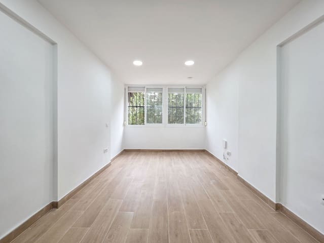 Studio te koop in Huerta Belón - Calvario, Marbella - € 170.000 (Ref: 10168054)