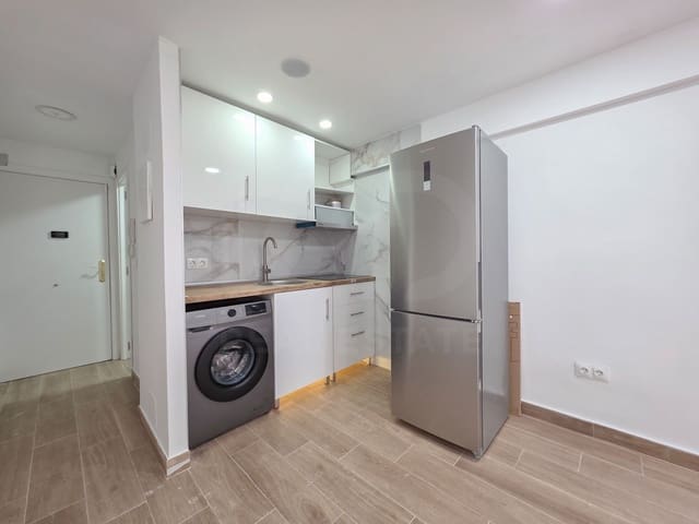 Studio te koop in Huerta Belón - Calvario, Marbella - € 170.000 (Ref: 10168054)