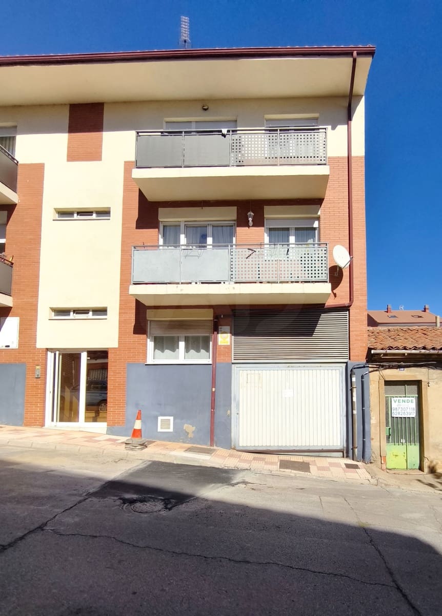 Garage for sale in Villaquilambre - € 9,500 (Ref: 10168056)