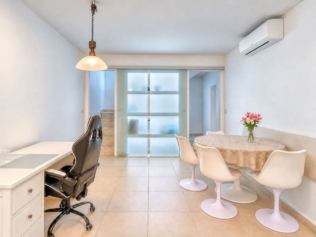 5 sovrum Radhus till salu i Teulada Pueblo, Teulada-Moraira med garage - 299 000 € (Ref: 10168061)