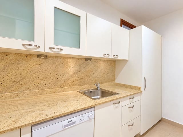 5 sovrum Radhus till salu i Teulada Pueblo, Teulada-Moraira med garage - 299 000 € (Ref: 10168061)