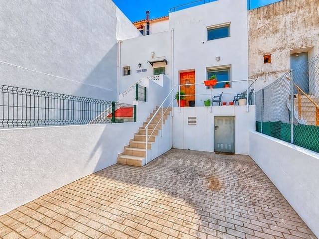 5 sovrum Radhus till salu i Teulada Pueblo, Teulada-Moraira med garage - 299 000 € (Ref: 10168061)