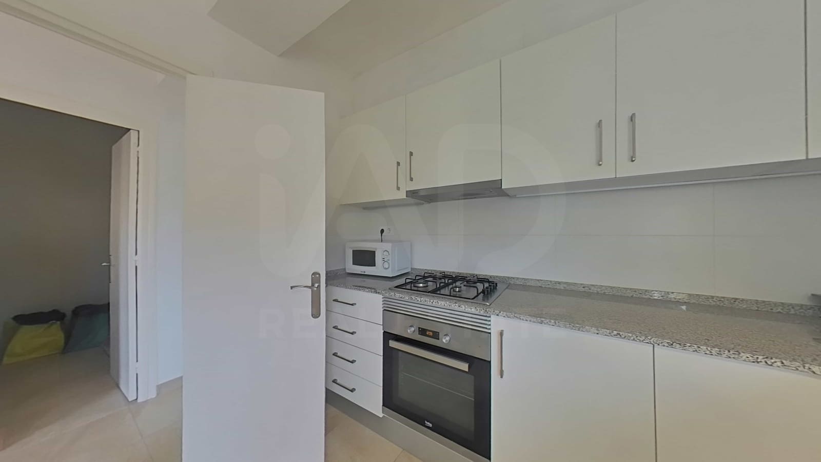 6 bedroom Townhouse for sale in Torrelles de Foix - € 290,000 (Ref: 10168063)