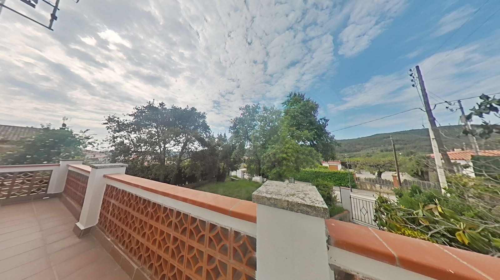 6 bedroom Townhouse for sale in Torrelles de Foix - € 290,000 (Ref: 10168063)