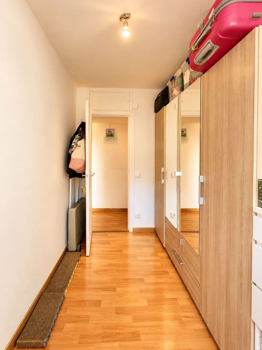 3 sovrum Lägenhet till salu i Sabadell - 159 500 € (Ref: 10168064)
