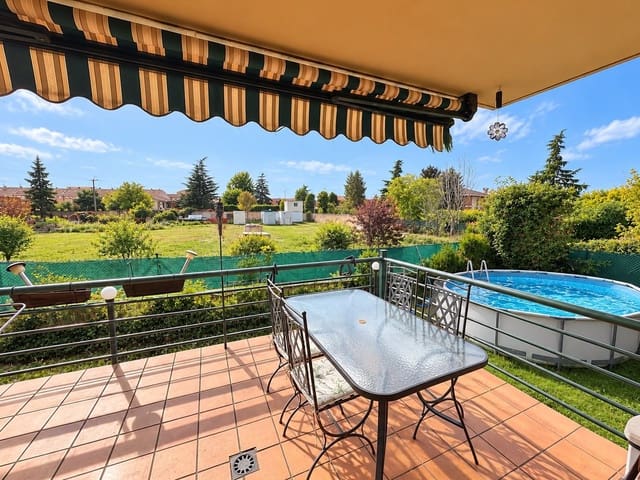 4 soverom Villa til salgs i San Andrés del Rabanedo med garasje - € 359 999 (Ref: 10168065)