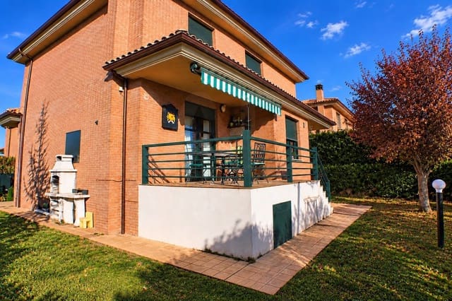 4 soverom Villa til salgs i San Andrés del Rabanedo med garasje - € 359 999 (Ref: 10168065)