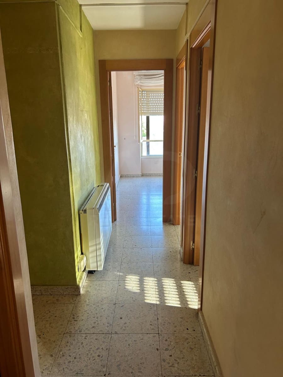 3 bedroom Apartment for sale in Mansilla de las Mulas - € 50,000 (Ref: 10168067)
