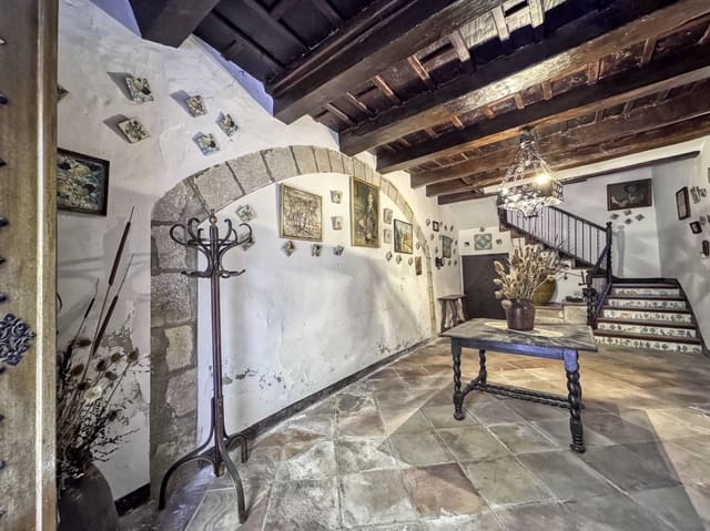 6 sovrum Hus till salu i Rubielos de Mora med garage - 195 000 € (Ref: 10168070)