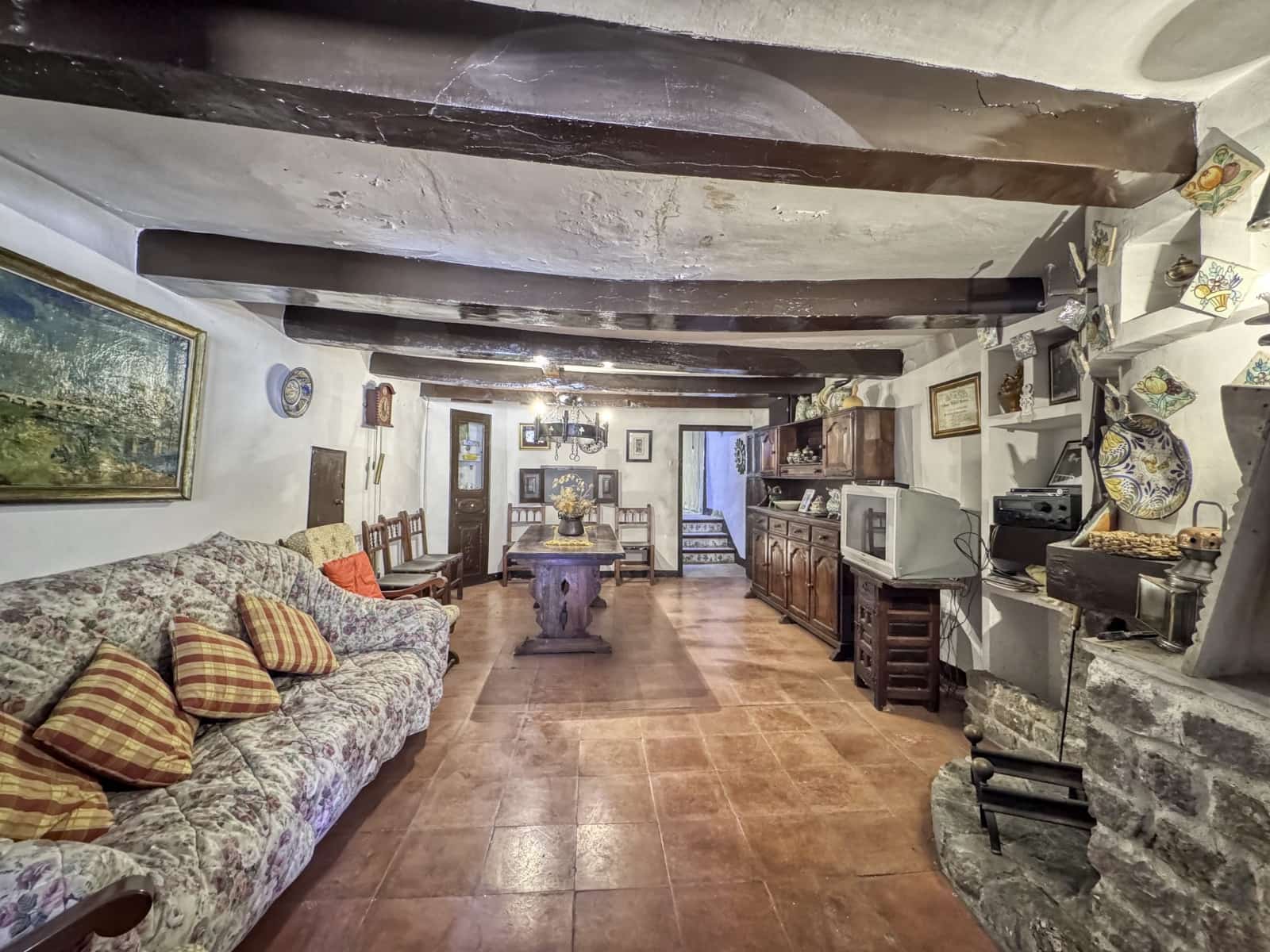 6 bedroom Townhouse for sale in Rubielos de Mora with garage - € 195,000 (Ref: 10168070)