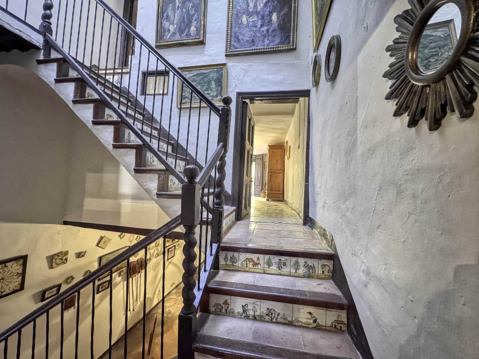 6 bedroom Townhouse for sale in Rubielos de Mora with garage - € 195,000 (Ref: 10168070)