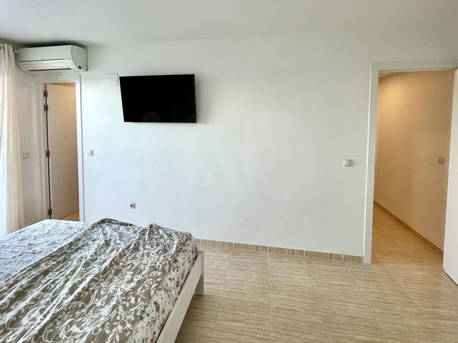 2 bedroom Apartment for sale in Oropesa  with pool garage - € 329,000 (Ref: 10168499)