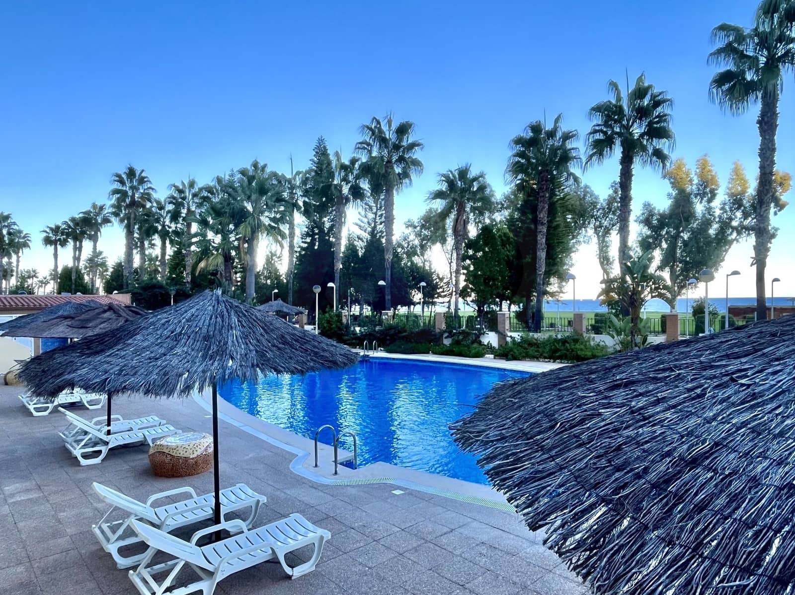2 bedroom Apartment for sale in Oropesa  with pool garage - € 329,000 (Ref: 10168499)