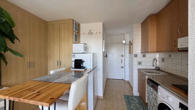 1 soverom Leilighet til salgs i Salou med svømmebasseng - € 175 000 (Ref: 10168500)