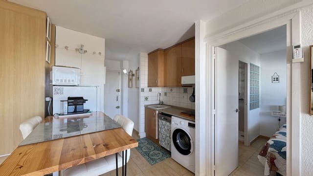 1 soverom Leilighet til salgs i Salou med svømmebasseng - € 175 000 (Ref: 10168500)