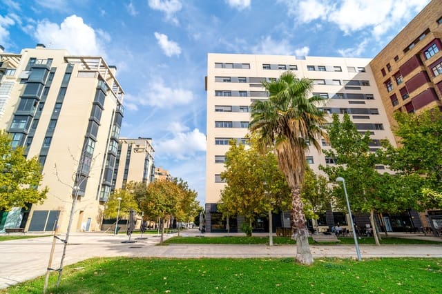 3 soveværelse Lejlighed til salg i Ensanche de Vallecas, Madrid by med swimmingpool garage - € 510.000 (Ref: 10168501)