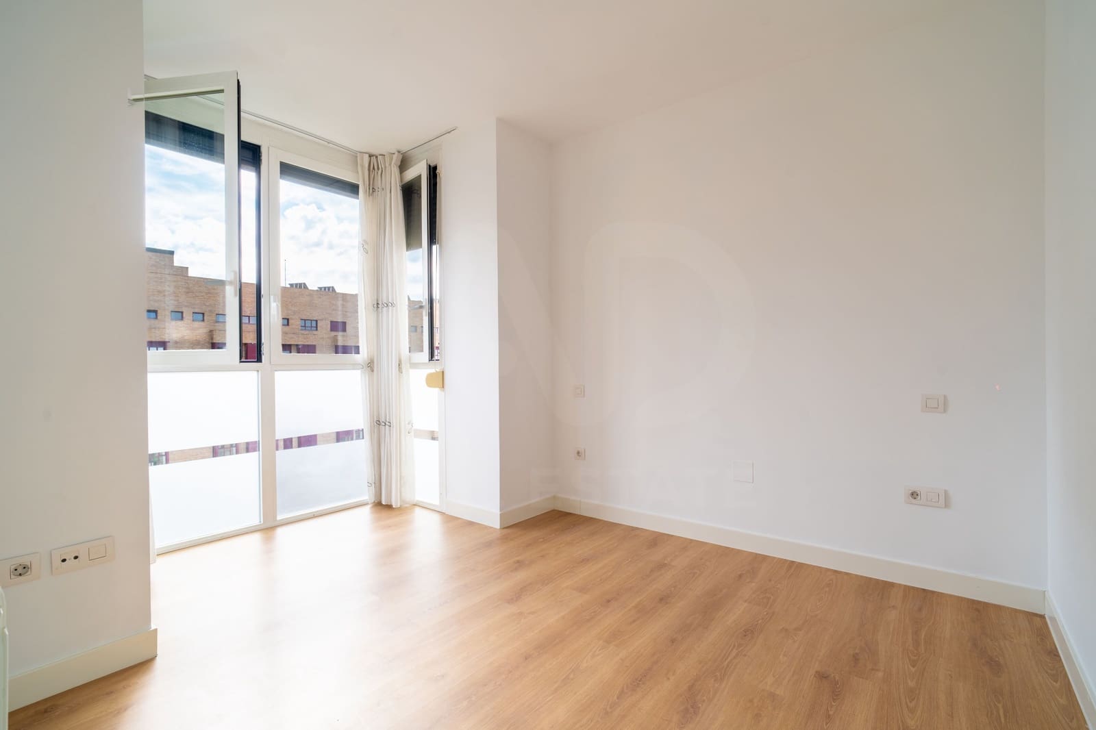 Apartamento de 3 habitaciones en Madrid ciudad en venta con piscina garaje - 510.000 € (Ref: 10168501)