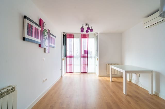 3 soveværelse Lejlighed til salg i Ensanche de Vallecas, Madrid by med swimmingpool garage - € 510.000 (Ref: 10168501)