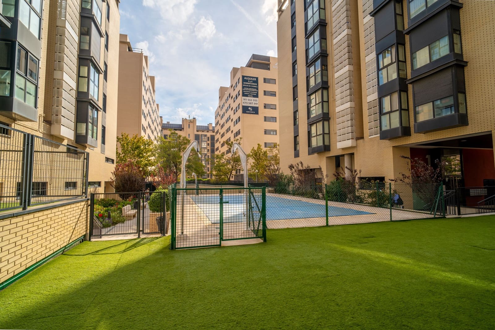 Apartamento de 3 habitaciones en Madrid ciudad en venta con piscina garaje - 510.000 € (Ref: 10168501)
