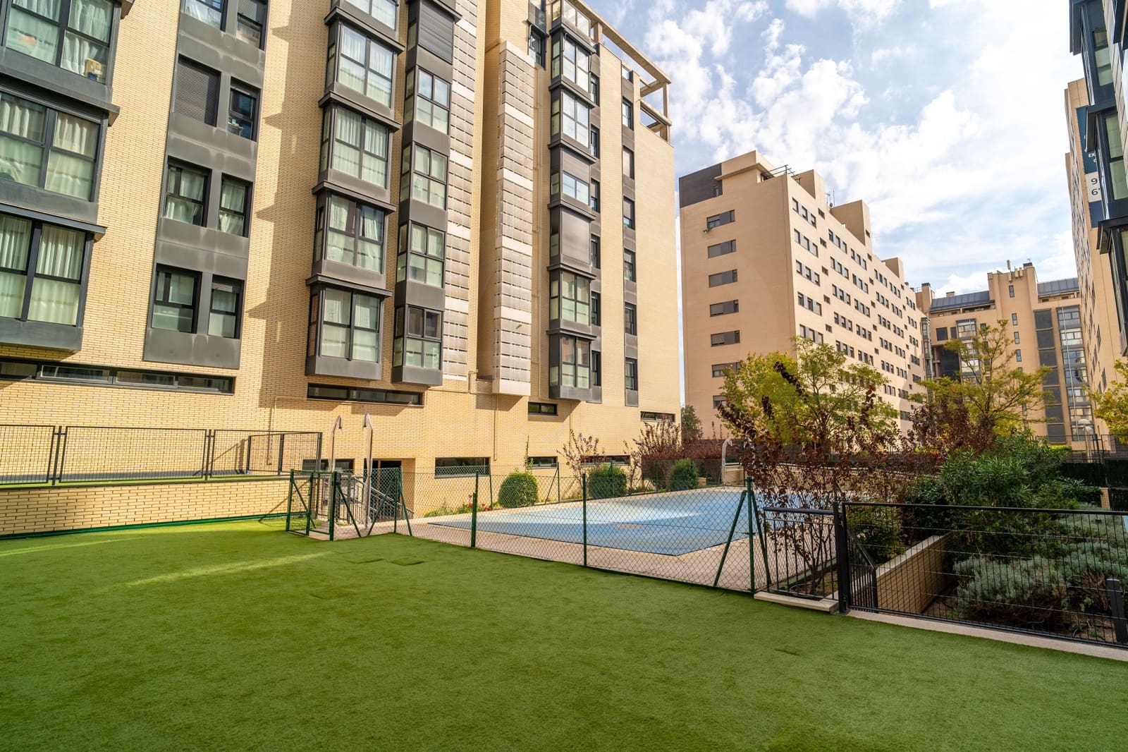 Apartamento de 3 habitaciones en Madrid ciudad en venta con piscina garaje - 510.000 € (Ref: 10168501)