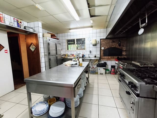 7 sypialnia Finka/Dom wiejski na sprzedaż w Les Valls de Valira z garażem - 685 000 € (Ref: 10168505)