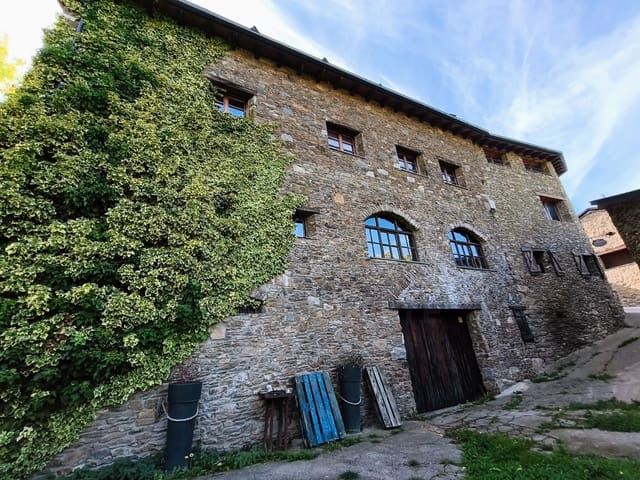7 sypialnia Finka/Dom wiejski na sprzedaż w Les Valls de Valira z garażem - 685 000 € (Ref: 10168505)