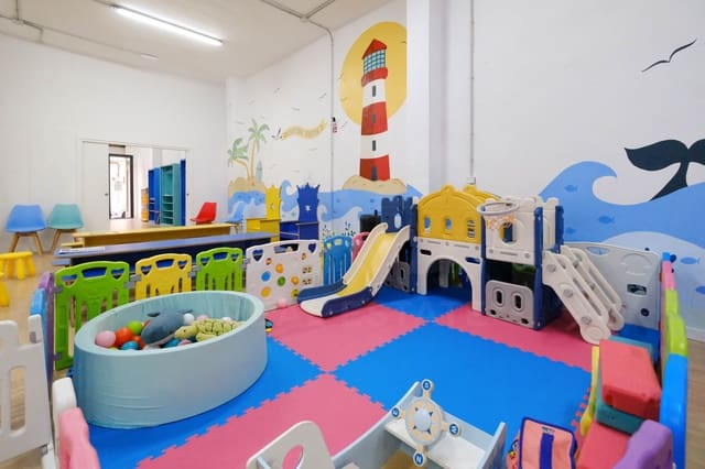 Commerciale in vendita in Palma de Mallorca - 55.000 € (Rif: 10169349)