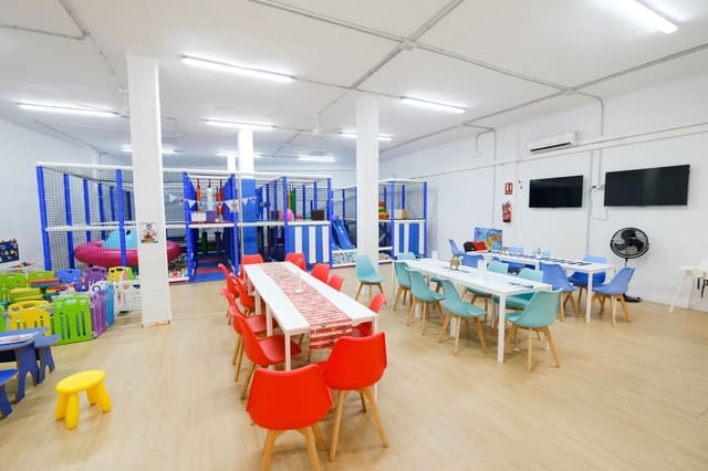 Commerciale in vendita in Palma de Mallorca - 55.000 € (Rif: 10169349)