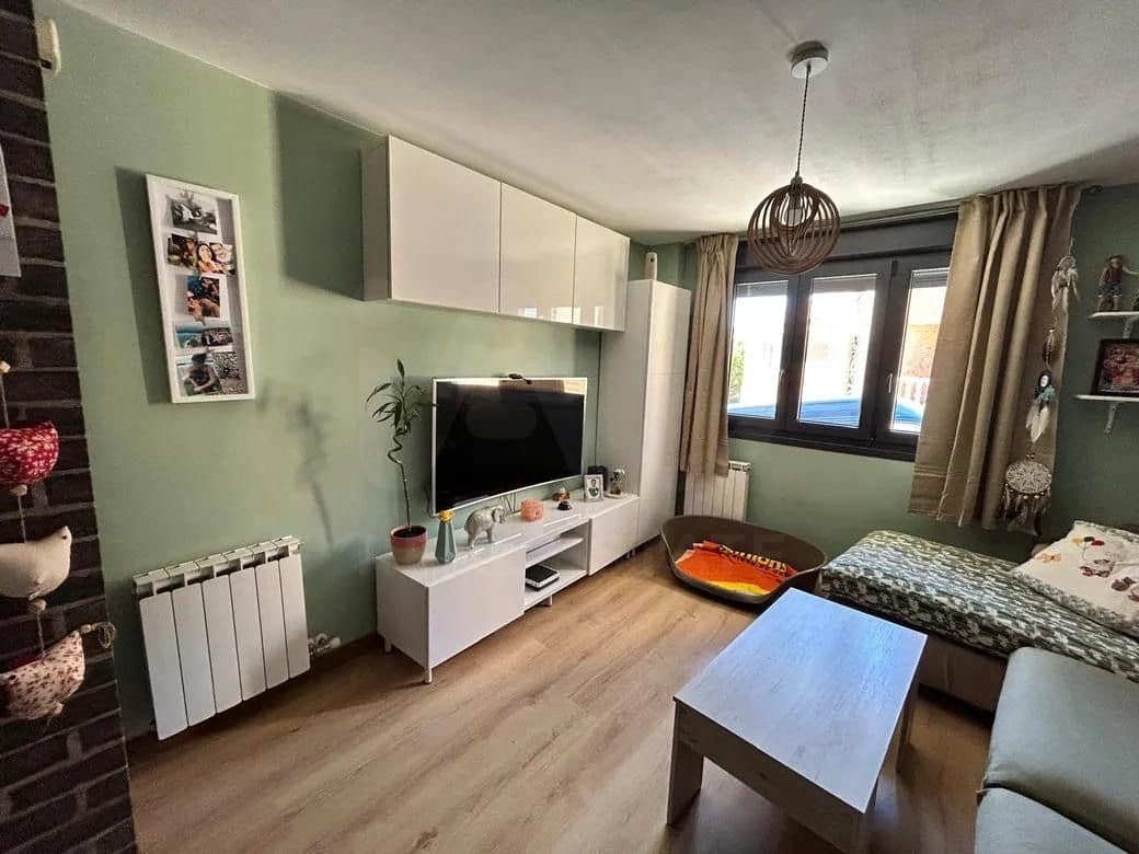 2 soverom Leilighet til salgs i Villaquilambre med garasje - € 140 000 (Ref: 10169354)
